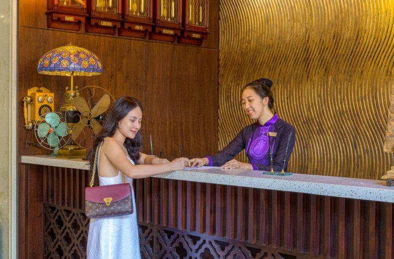 Dong Duong Hotel & Suites - Afternoon Tea Inclusive - Very Central 사진 2