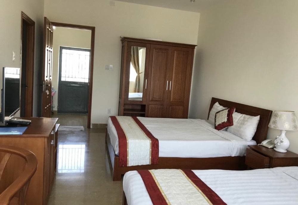 Minh Long Hotel