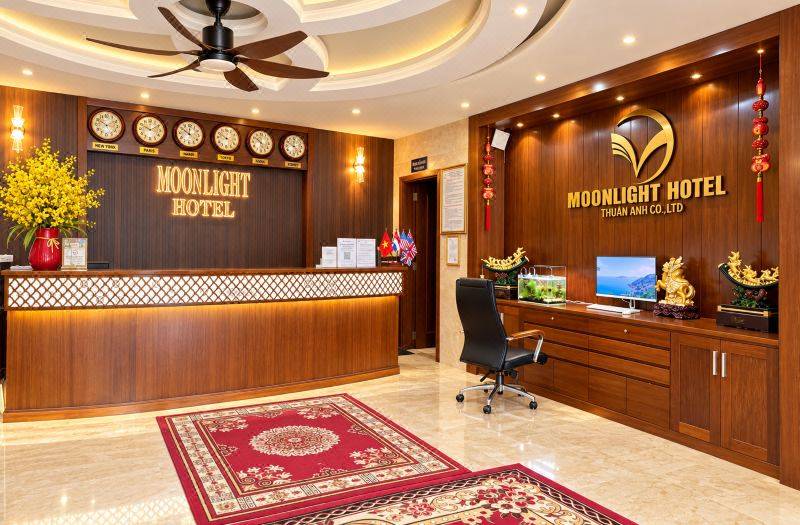MOONLIGHT Hotel - City CENTER near Dragon Bridge, High floor with City View, River View 사진 2