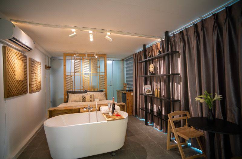 Homestay CHAT | Train Street Apartments | Old Quarter Edge 사진 3