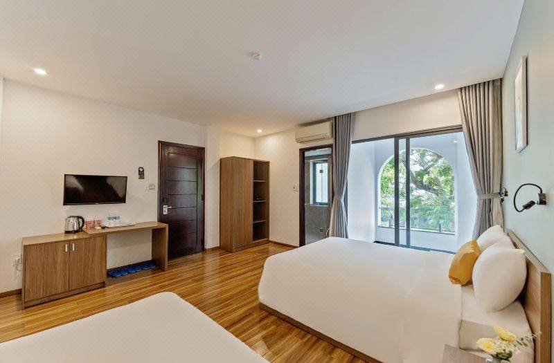 Buddy January Villa
