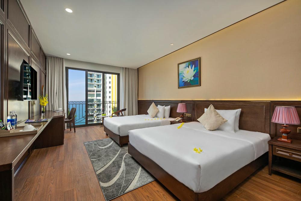 Golden Lotus Hotel Da Nang - Rooftop Bar Sea View 사진 3