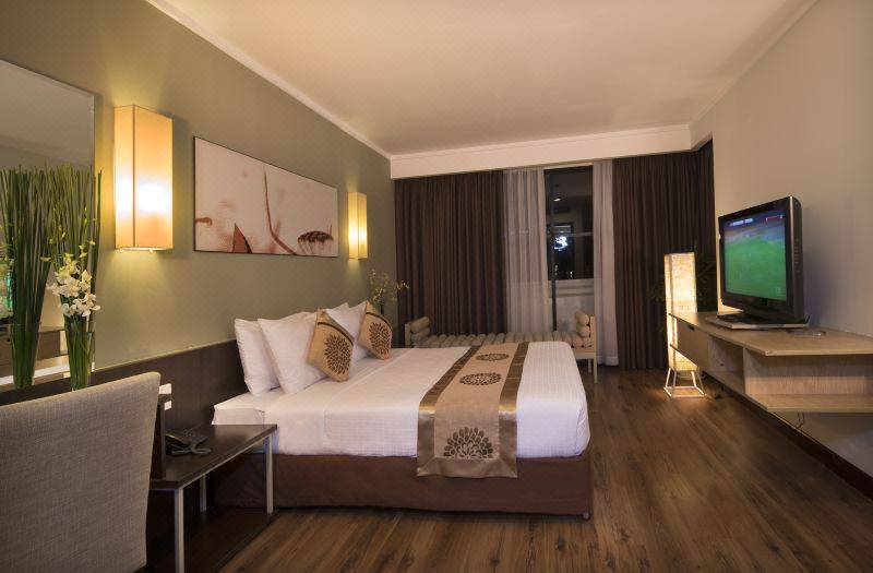 Vien Dong Hotel - Near Bui Vien Walking Street 사진 5